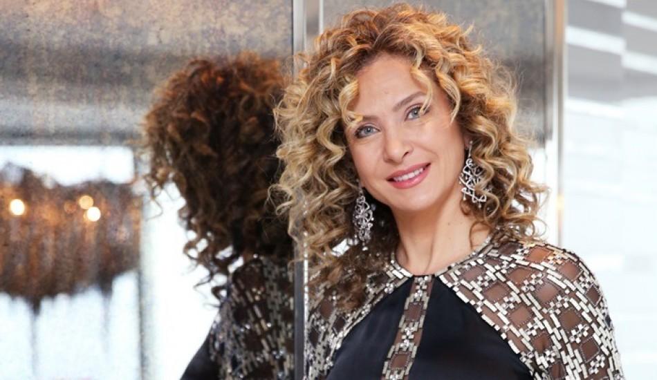 esra_oflaz_guvenkaya_koronaviruse_yakalandi_1585555033_1513.jpg
