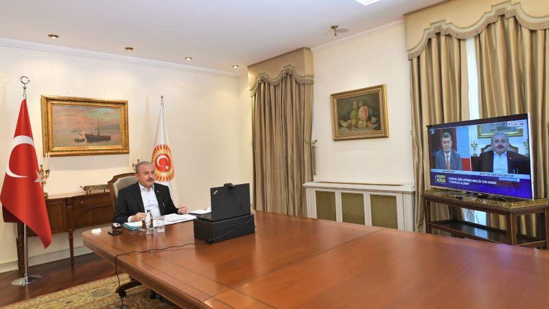 Meclis Başkanı Mustafa Şentop, Kanal7'de Ankara Temsilcisi Mehmet Acet'in sorularını yanıtlıyor.
