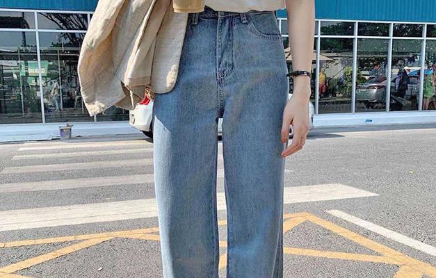 Sezonun yeni trendi dad jeans pantolon nedir ve nasıl kombinlenir?