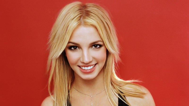 Dünyaca ünlü şarkıcı Britney Spears evini yaktı! Britney Spears kimdir?