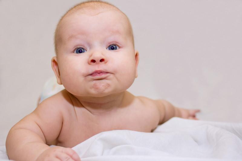Bebeklerde dil bağı ne zaman kesilmeli?