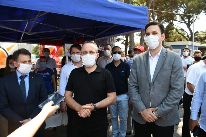 AK Parti'li Turan, Çanakkale'de 'üyelik' kampanyası başlattı
