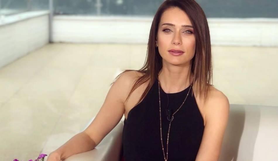 unlu_oyuncu_cigdem_batur_15_yil_sonra_ekranlara_donuyor_1597645381_038.jpg