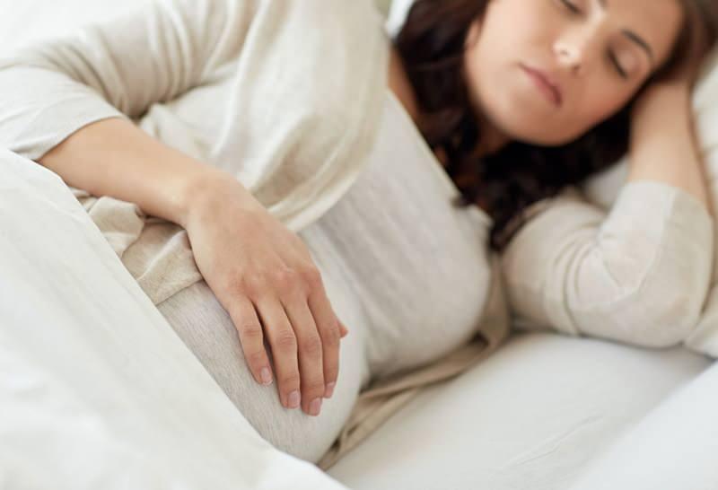 Hamilelikte uyku pozisyonu