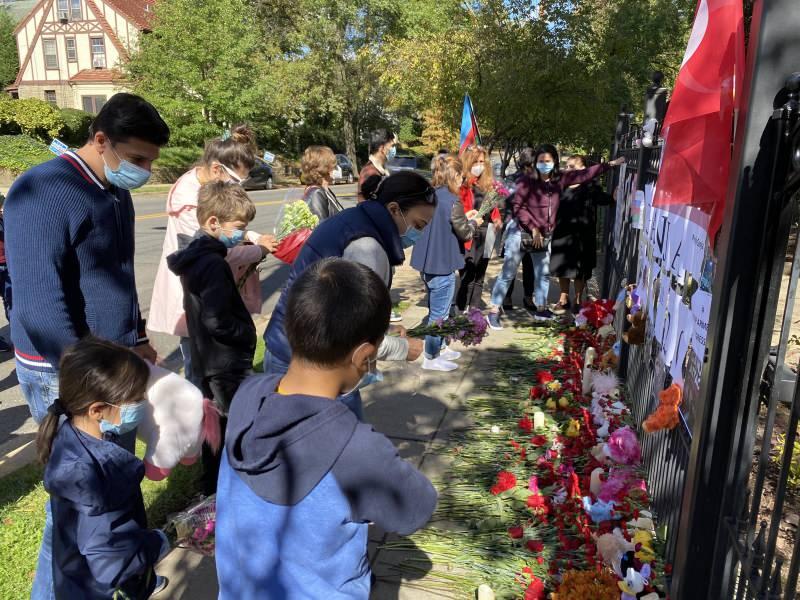 ABD’de Ermenistan’ın Gence saldırısında hayatını kaybeden siviller anıldı