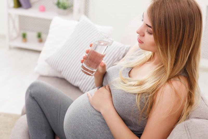 Hamilelikte su içmenin önemi! Hamilelikte sıvı tüketiminin önemi