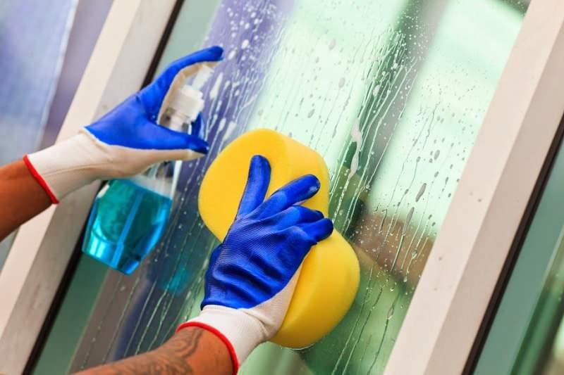 How to clean windows in the office