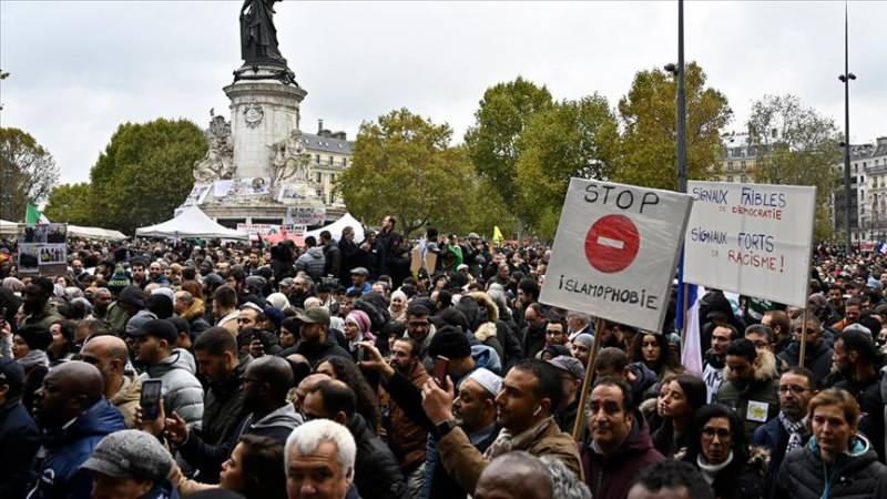 Macron'un İslam karşıtı söylemleri İslam dünyasında protesto ediliyor. 