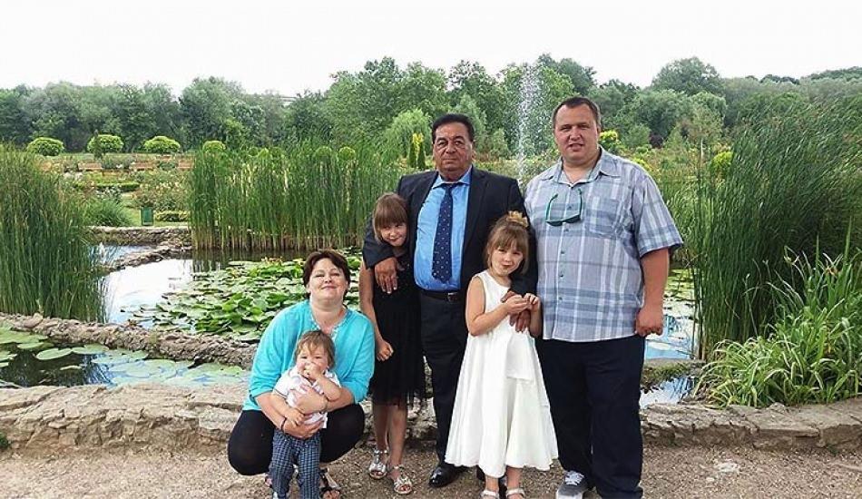 milyonlari_duygulandiran_haber_sahipsiz_rus_cocuga_28_yildir_babalik_yapti_1605780408_7884.jpeg
