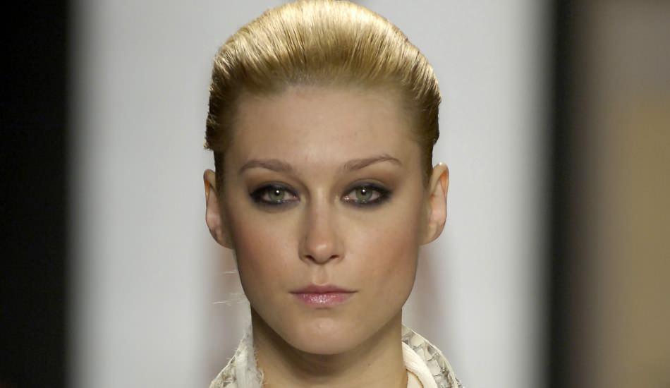 rus_manken_anastassia_khozissovadan_unlu_modaciya_rekor_dava_1605685722_1816.jpg