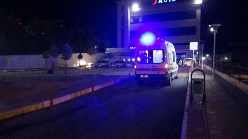 Diyarbakır’da 'dur' ihtarına uymayan otomobil polis memuruna çarpıp kaçtı