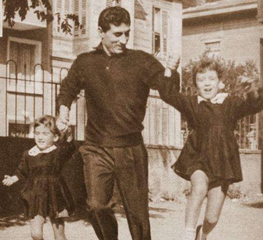 Lefter Küçükandonyadis'in çocukları (1959 Hayat Dergisi)