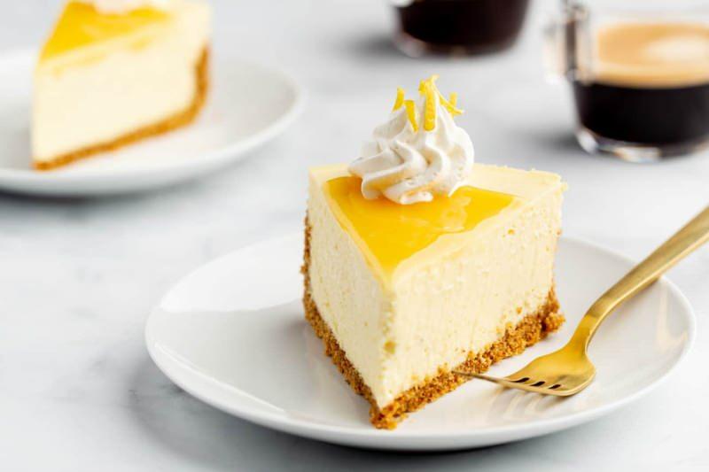 Peynirli tatlılar arasında en popüler olan cheesecake