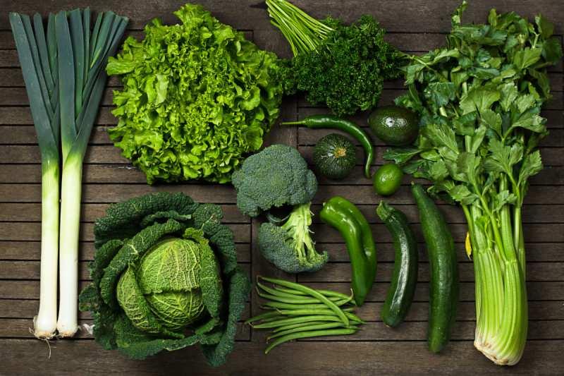 Yeşil rengi sebzeler ve sağlığı simgeliyor